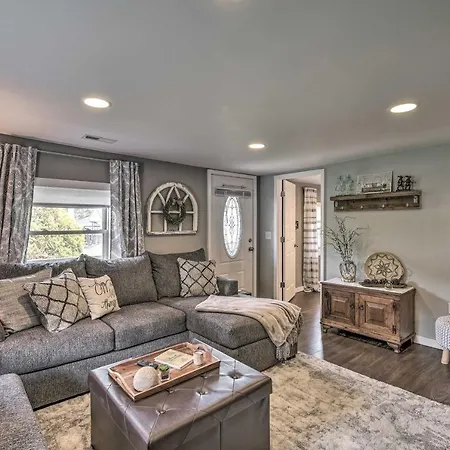 Damascus Cottage With Fire Pit - 1 Mi To Trails